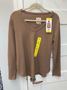 Chaser light brown thermal long sleeve basic size small top